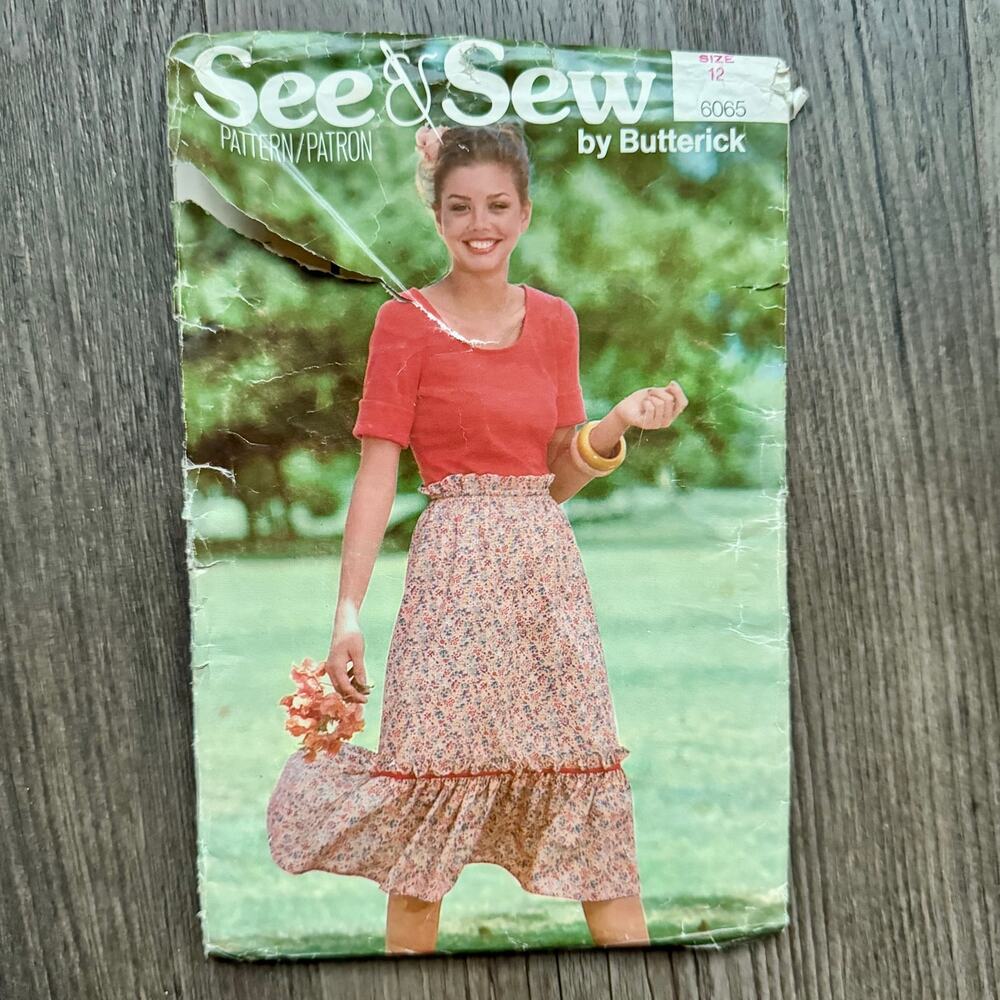 Vintage 1970s Butterick 6065 Sewing Pattern Womens Size S Skirt & Top COMPLETE